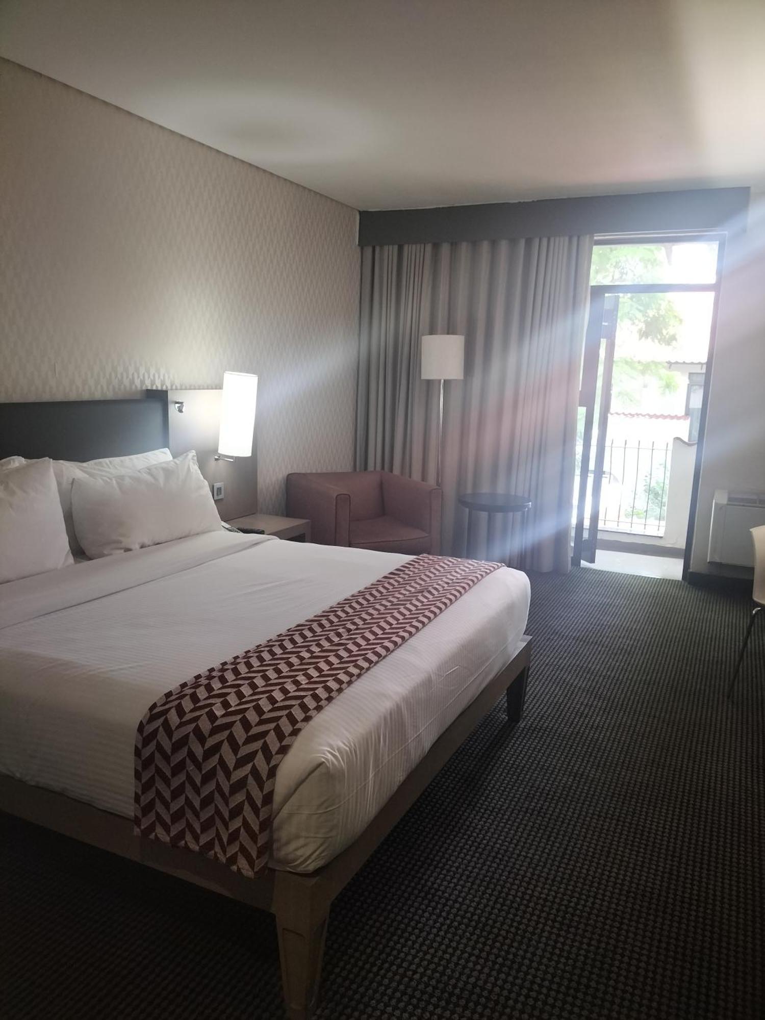 Garden Court Polokwane Hotell Eksteriør bilde